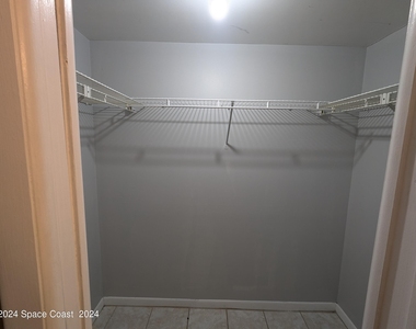 1051 Clearmont Street Ne - Photo Thumbnail 4