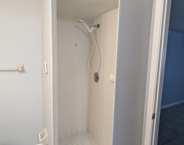 1051 Clearmont Street Ne - Photo Thumbnail 31