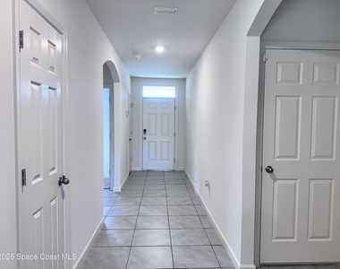 2158 Jupiter Boulevard Sw - Photo Thumbnail 2