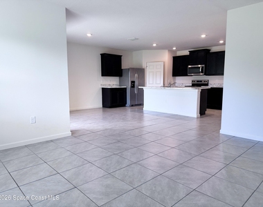 2158 Jupiter Boulevard Sw - Photo Thumbnail 5