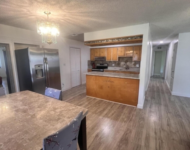 2796 Lancaster Road - Photo Thumbnail 7