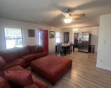 2796 Lancaster Road - Photo Thumbnail 4