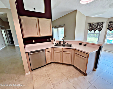 1379 California Drive - Photo Thumbnail 2