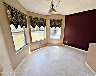 1379 California Drive - Photo Thumbnail 5