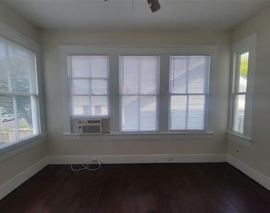 2221 35th Street - Photo Thumbnail 14