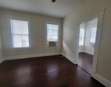 2221 35th Street - Photo Thumbnail 17