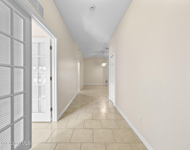 4800 Manchester Drive - Photo Thumbnail 4