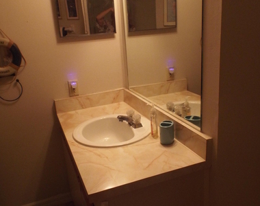 915 Sonesta Avenue Ne - Photo Thumbnail 7