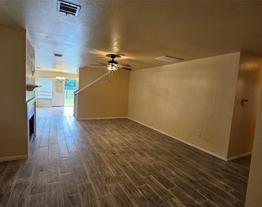 22135 Greengate Drive - Photo Thumbnail 27