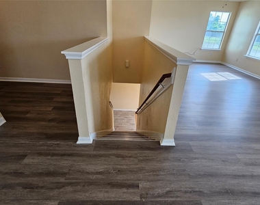 22135 Greengate Drive - Photo Thumbnail 31