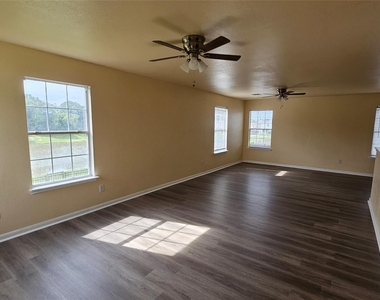 22135 Greengate Drive - Photo Thumbnail 26