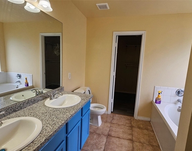 22135 Greengate Drive - Photo Thumbnail 36