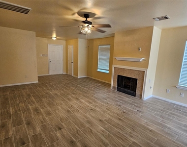 22135 Greengate Drive - Photo Thumbnail 15