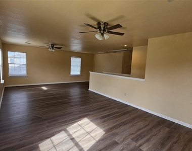 22135 Greengate Drive - Photo Thumbnail 28