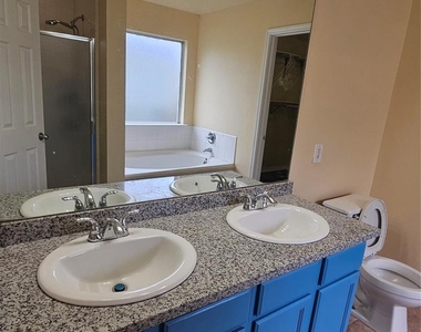 22135 Greengate Drive - Photo Thumbnail 37