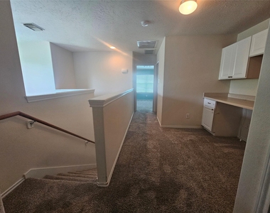 3219 Victorian Manor Lane - Photo Thumbnail 11