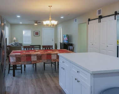 3703 Market Street - Photo Thumbnail 6