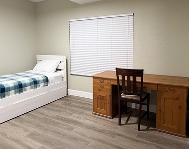 3703 Market Street - Photo Thumbnail 19