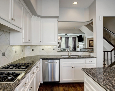 618 Asbury Street - Photo Thumbnail 16