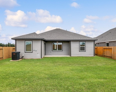 15765 Bayberry Trace Drive - Photo Thumbnail 1