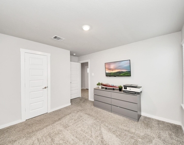 3306 Dagostino Creek Drive - Photo Thumbnail 12