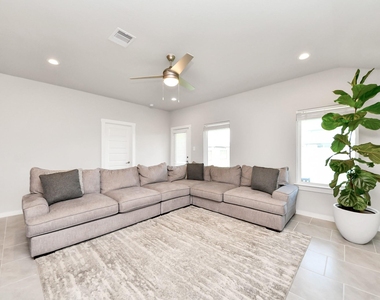3306 Dagostino Creek Drive - Photo Thumbnail 26