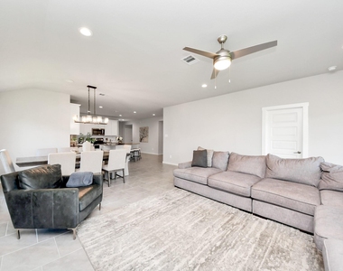 3306 Dagostino Creek Drive - Photo Thumbnail 27