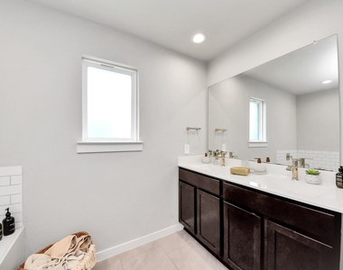 3306 Dagostino Creek Drive - Photo Thumbnail 33