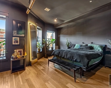 586 Quincy Street - Photo Thumbnail 7