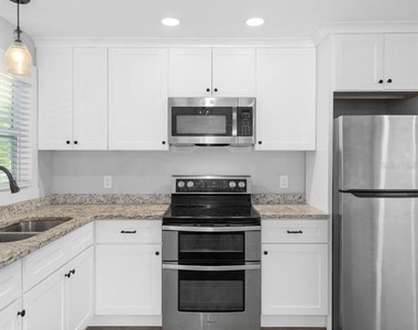 5535 Pasco Way - Photo Thumbnail 11