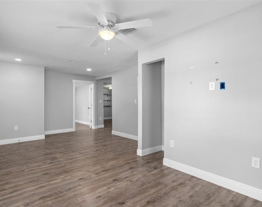 5535 Pasco Way - Photo Thumbnail 7