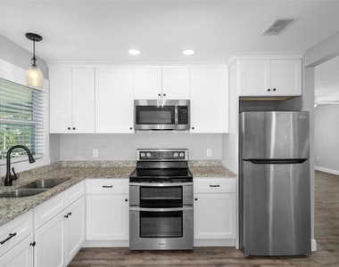 5535 Pasco Way - Photo Thumbnail 12