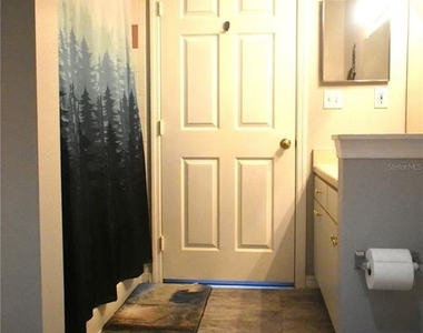 9078 Lake Chase Island Way - Photo Thumbnail 20