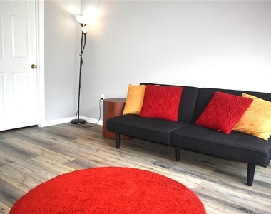 9078 Lake Chase Island Way - Photo Thumbnail 24