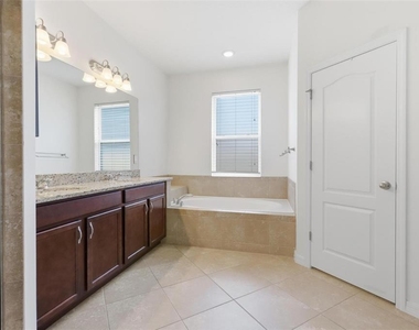 740 Preakness Circle - Photo Thumbnail 16