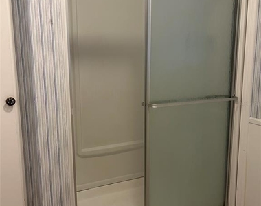 8407 Weatherford Avenue - Photo Thumbnail 9