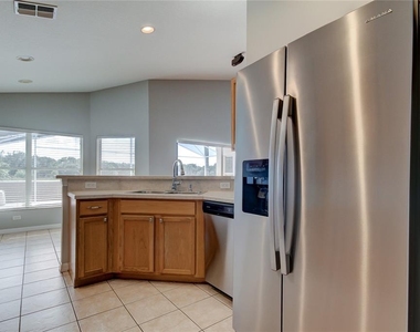 18829 Maisons Drive - Photo Thumbnail 32
