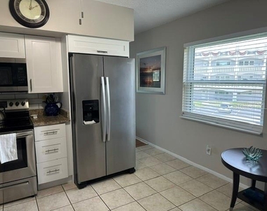 2405 Franciscan Drive - Photo Thumbnail 8