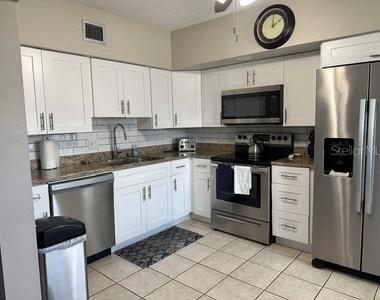 2405 Franciscan Drive - Photo Thumbnail 7