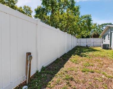 5865 92nd Avenue N - Photo Thumbnail 20