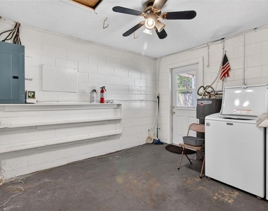 5865 92nd Avenue N - Photo Thumbnail 14