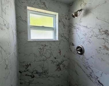 5865 92nd Avenue N - Photo Thumbnail 12