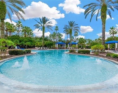8307 Manor Club Circle - Photo Thumbnail 32