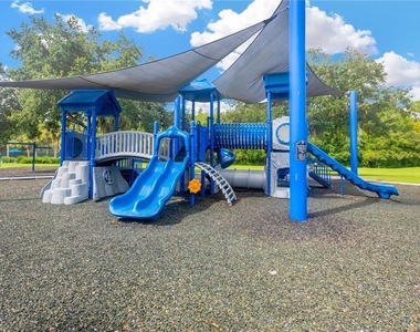 8307 Manor Club Circle - Photo Thumbnail 29