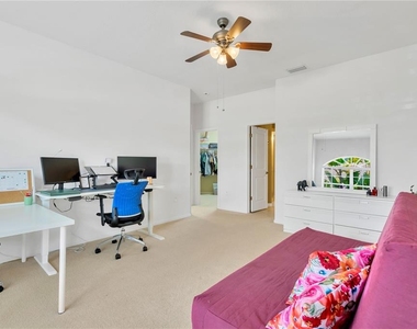 8307 Manor Club Circle - Photo Thumbnail 24