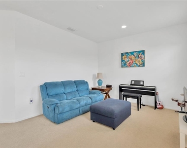 8307 Manor Club Circle - Photo Thumbnail 15