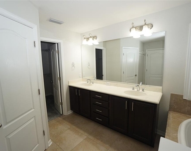 7303 S Shamrock Road - Photo Thumbnail 20