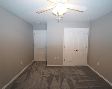 7303 S Shamrock Road - Photo Thumbnail 24