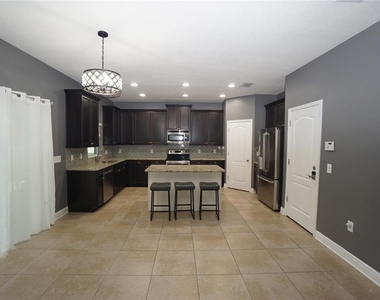 7303 S Shamrock Road - Photo Thumbnail 8