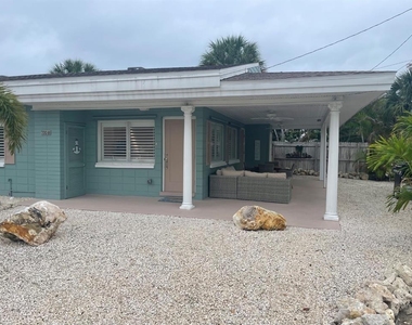 720 E Gulf Boulevard - Photo Thumbnail 2